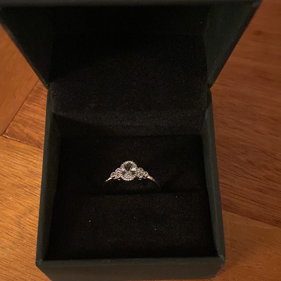 Charmed Aroma Ring - Picture 4 of 5